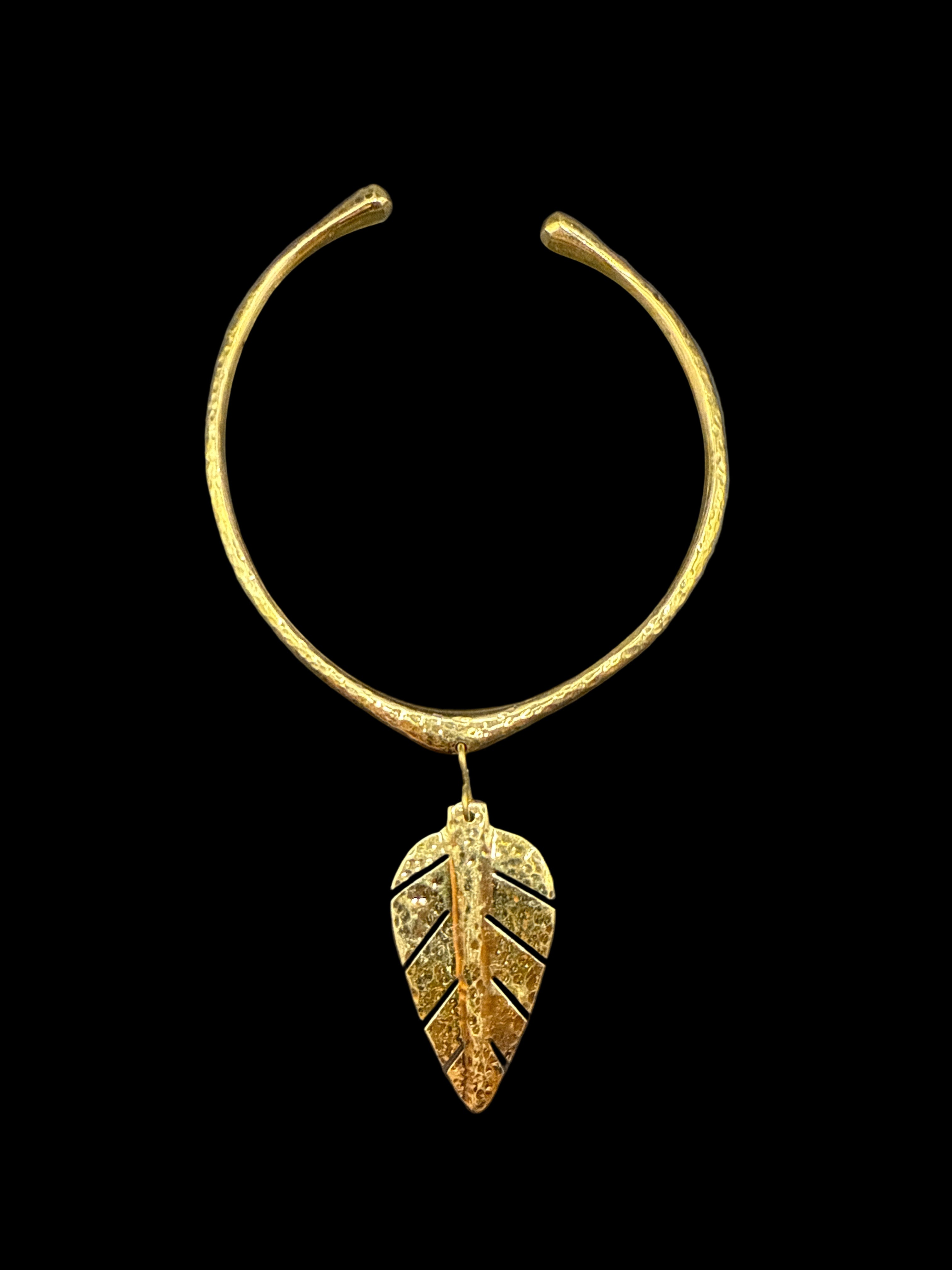 Arrow leaf Necklace